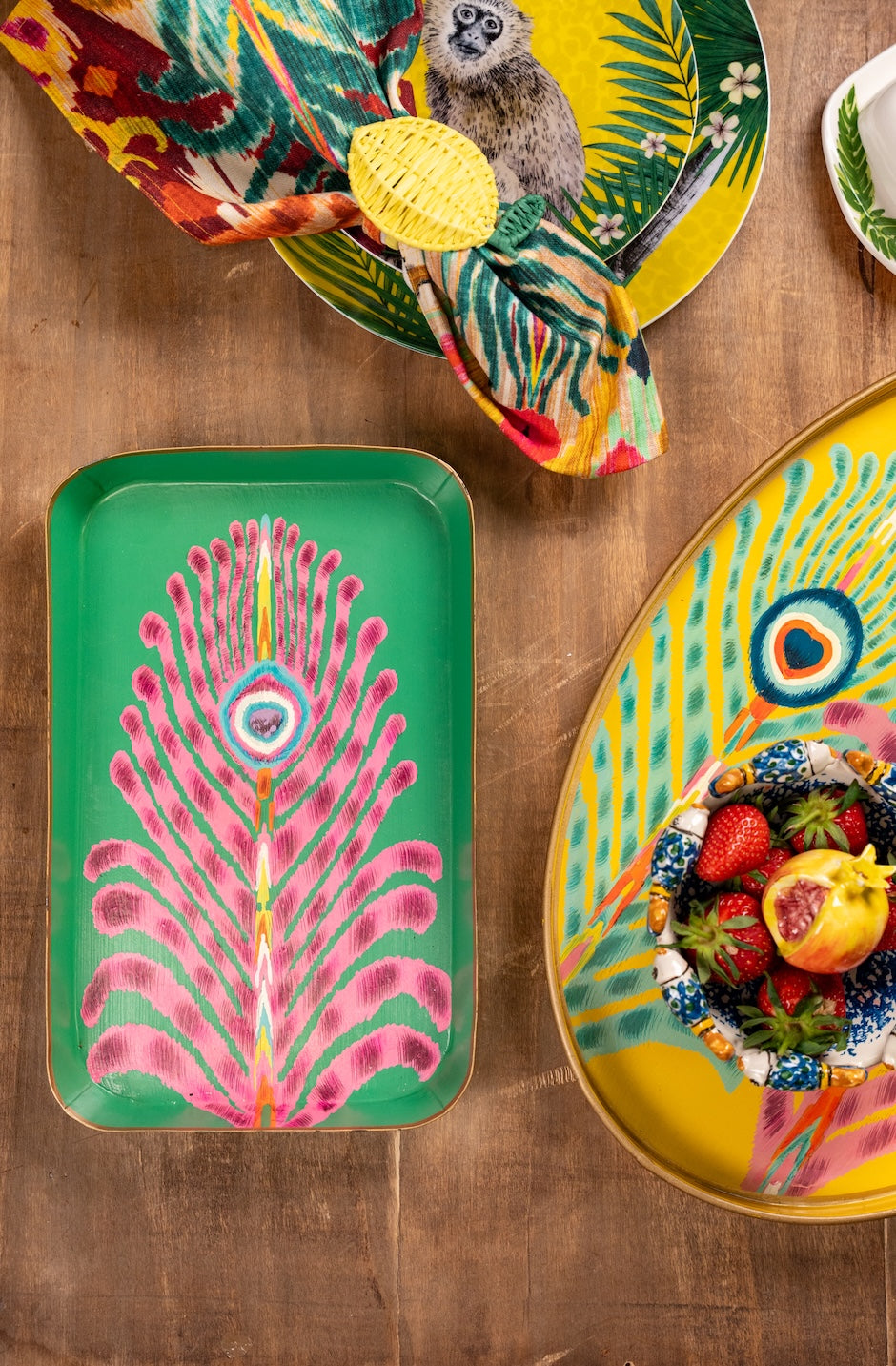 PINK FEATHER TRAY