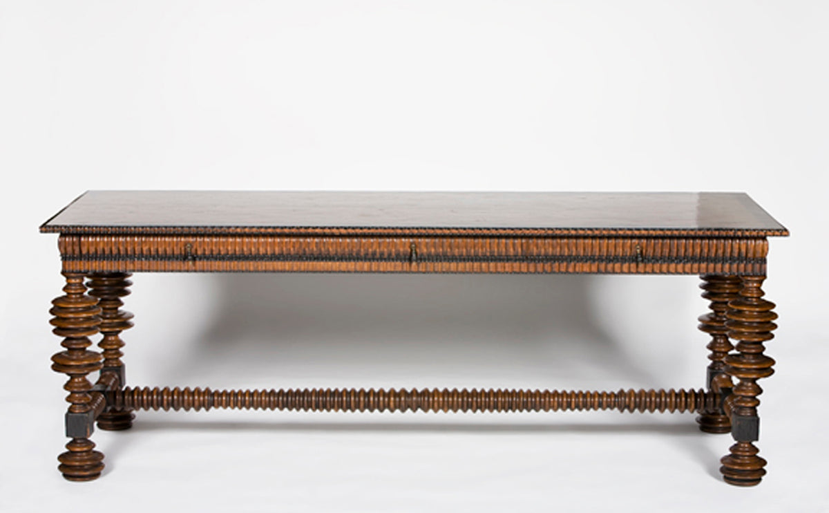 Portuguese Library Table